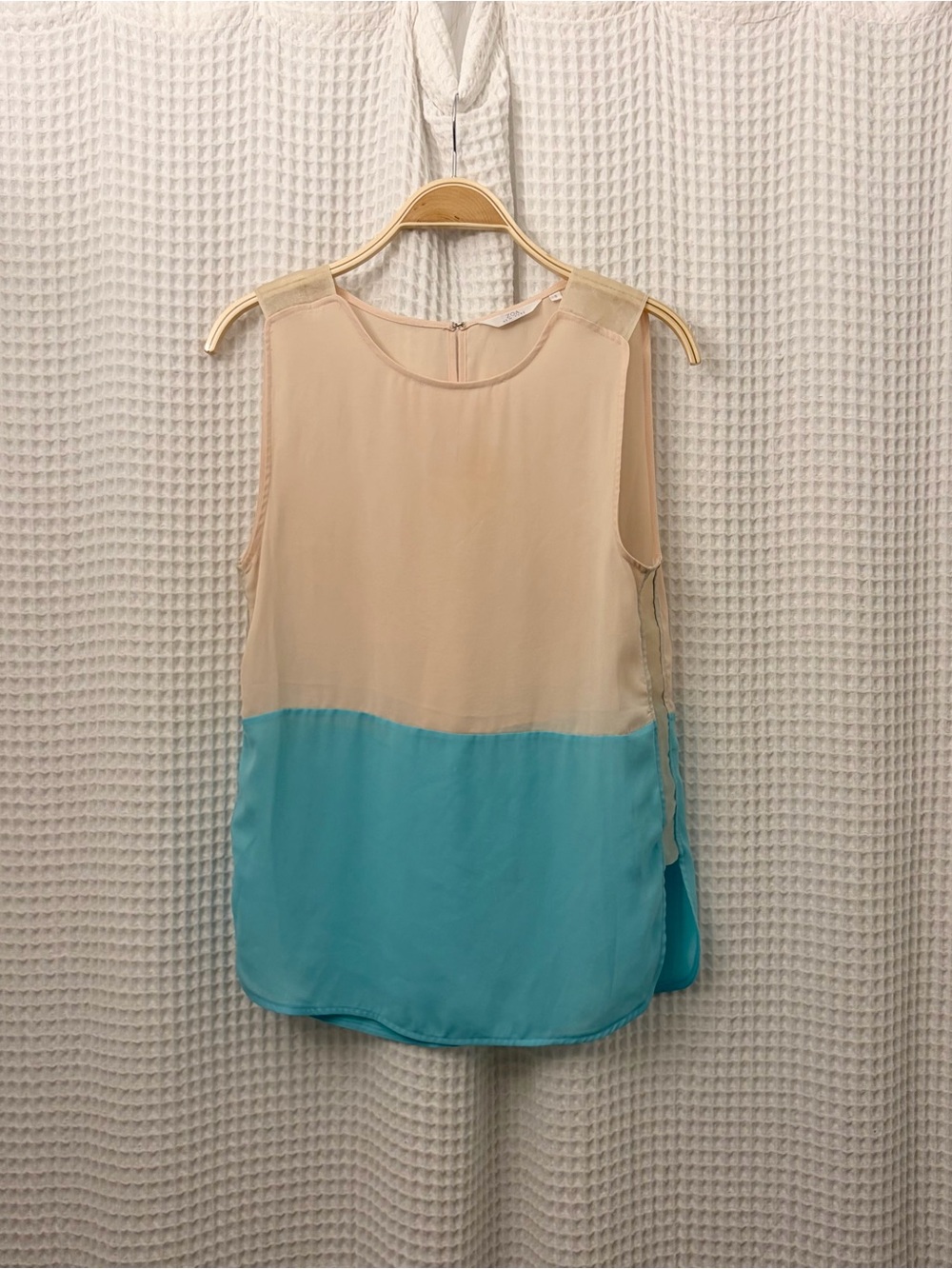Sleeveless Colorblock Chiffon Tank Top - Beige & Aqua